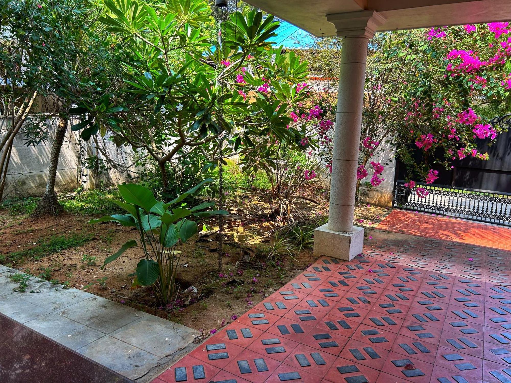 La Casa Trivandrum 4 Bhk Ac Luxury Villa At City Centre, Just 6 Kms To Airport Тривандрум Экстерьер фото