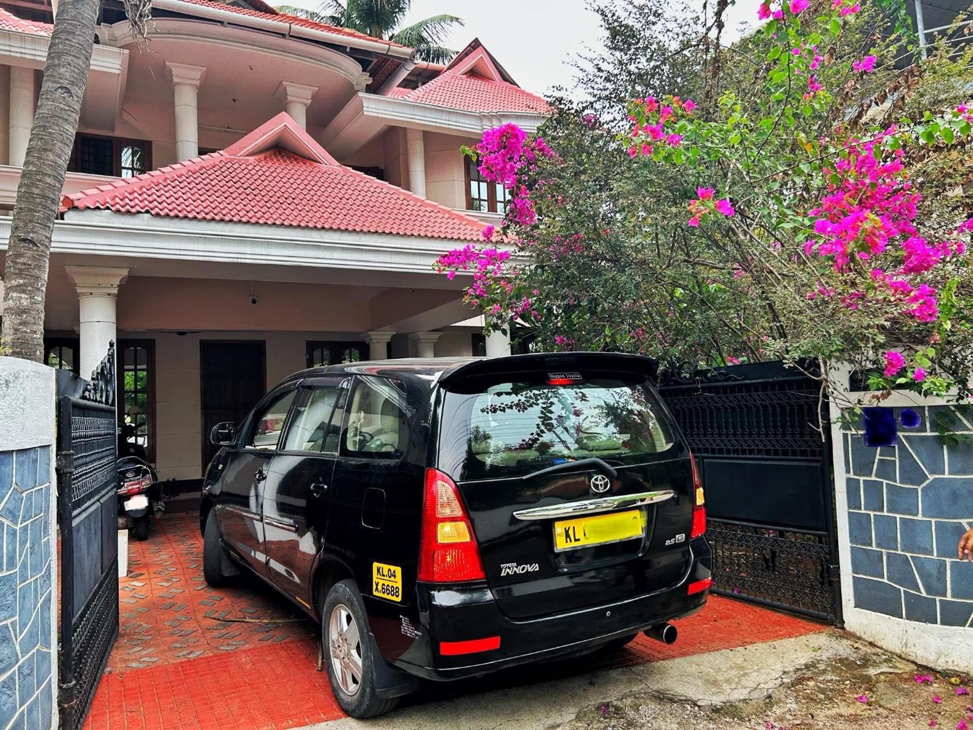 La Casa Trivandrum 4 Bhk Ac Luxury Villa At City Centre, Just 6 Kms To Airport Тривандрум Экстерьер фото