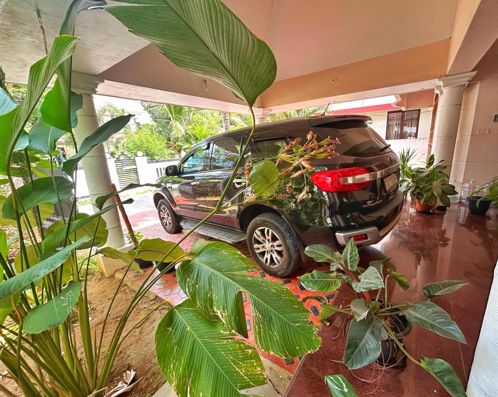 La Casa Trivandrum 4 Bhk Ac Luxury Villa At City Centre, Just 6 Kms To Airport Тривандрум Экстерьер фото
